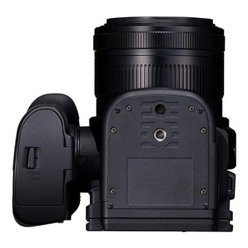 Canon XC15 Lightweight Compact 4K UHD  1" Sensor Camcorder image 3